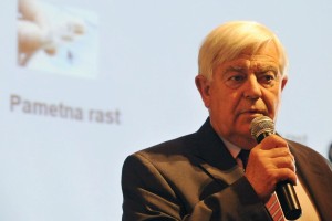 Boštjan M. Turk: Trenutek v koži Milana Kučana