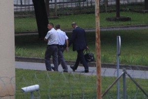 Matoz po obisku na Dobu: Osebje se obnaša korektno, pravi Janša 