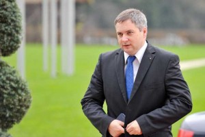 Vsi skupaj proti Janši: na levici se iščejo zavezniki