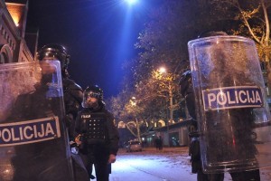 Policija organizatorje poziva k prijavi shodov, udeležence pa k strpnosti