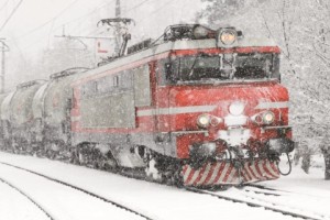 V Škofji Loki trčila tovorni vlak in tovornjak