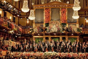 Tradicionalni novoletni pozdrav z Dunaja ob valčkih in polkah družine Strauss
