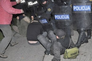 Krivdo zanikal še en mariborski protestnik