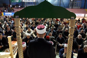 Prosti dnevi tudi za muslimanske praznike?