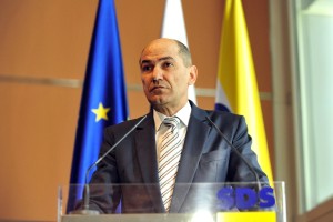 Janez Janša: Tu razpravljate o surovem liberalizmu, v Evropi ga pa zastopate