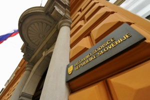 Ustavno sodišče danes o pritožbah Krkoviča, Črnkoviča in Kresalove ter odvetniških tarifah
