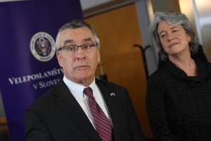 Novi ameriški veleposlanik ob prihodu v Slovenijo izpostavil dobre odnose