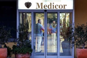 Bavčar operiran v Medicorju, kako se bo odzvalo sodišče?