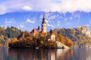 Wall Street Journal premožne tujce svari: Ne selite se v Slovenijo!
