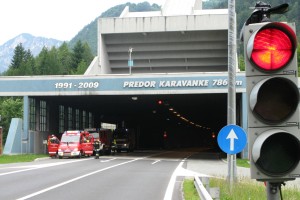 Prestavljanje schengenske meje na Karavanke in Škofije