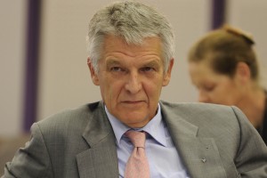 Voljč ustanavlja svoj možganski trust