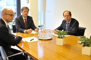 Jazbec bo ukrepe pri sanaciji bank pojasnjeval še članom vlade