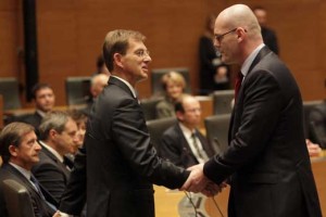Ujetnik Velikega brata: S »kritjem« Klemenčiča je Cerar postal njegov ujetnik