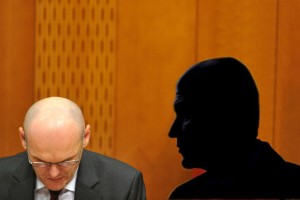 Vasko Simoniti: Poblazneli preganjalci že 25 let »noč in dan« uprizarjajo lov na Janšo