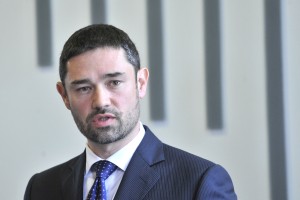 Nagrada za »uspešno delo» v NLB?