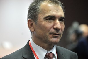 Obrambni minister Veber politično zlorabil vojaško obveščevalno službo