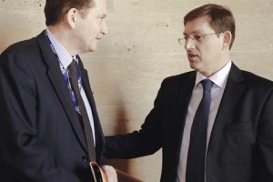 Cerarjevi v družbi kaviar liberalcev in Ceausescujevih securitatovcev
