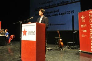 Populizem demokratičnega socializma: Luka Mesec in Telekomovo izčrpavanje