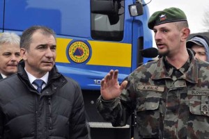 Veber se pred Cerarjem brani s kazenskim zakonikom; Cerarjevim ni jasno, kaj hoče minister