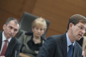 Cerar: Vebrovo ravnanje je bilo "nerazumno in na nek način zaskrbljujoče"