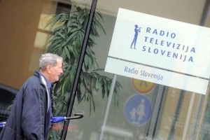 Zaušnica za RTVS: Delovno sodišče je neupravičeno zavrglo tožbo voditeljice Mateje Klarič