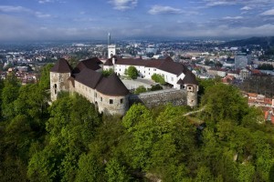 Jankovićevi državo tožijo za 14 milijonov evrov: glavno mesto naj bi si zaslužilo več denarja