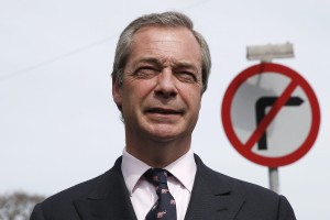 Farage bi sklenil predvolilno zavezništvo z Johnsonom; hvala, ne, pravijo konservativci