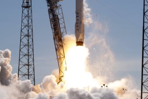 Raketi podjetja SpaceX spodletel poskus pristanka na Zemlji