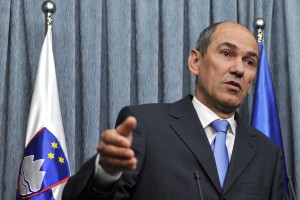 Janša: Obtožbe se bodo razblinile kot "prdec" iz Murgel!