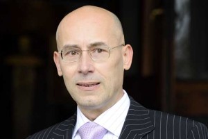 Osumljeni za umor direktorja Kemijskega inštituta v priporu še mesec dni