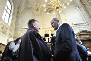 Patria dodeljena sodnici Tanji Lombar Jenko; na sodišču ne vidijo razlogov za odstop Klajnškove
