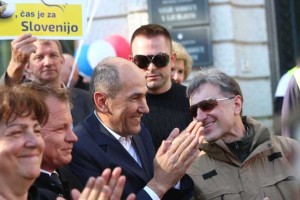 Komentar FAZ: Za Janšo je nočne more konec