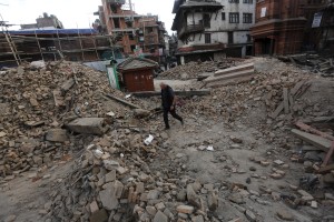 Število žrtev potresa v Nepalu se je povzpelo nad 3300