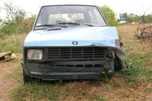 "Oldtimer": v Mojstrani ukradli nevozen jugo 45