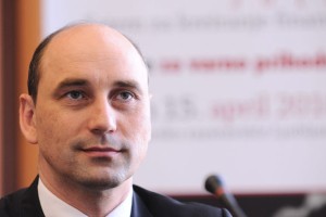 Kovačič znova zanika, da bi Janšo obveščal o inkriminiranih poslih