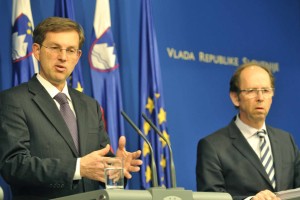 Reforme po Cerarjevo: Čakanje, da se bo pač nekaj zgodilo samo od sebe