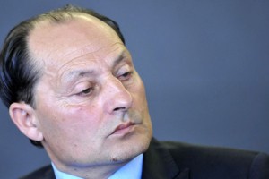 Romski aktivist pogojno obsojen zaradi poneverbe, odstopil ne bo