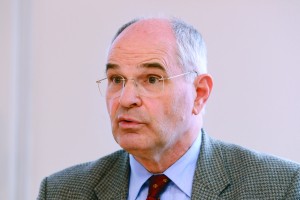 Državnotožilski svet danes predvidoma o Fišerjevih kršitvah predpisov