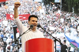 Makedonski politiki brez dogovora o izhodu iz krize