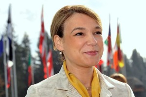 Kucler Dolinarjeva: Potrditev zapisnika sporne seje" še ena od sramot Jankovićeve večine"