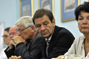 Vodstvo UKC ne namerava odstopiti
