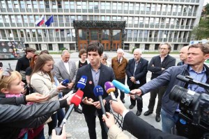 Mesec & co. s Koalicijo proti privatizaciji