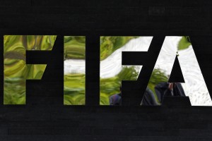 Fifa si v prihodnjih letih obeta zaslužek 25 milijard dolarjev, v ozadju naj bi bili Savdijci