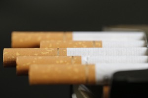 Tobačni koncerni v Kanadi obsojeni na več milijardno odškodnino
