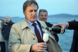 Bivši hrvaški minister Kalmeta obtožen korupcije