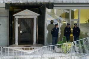 Desetletje po ropu je višje sodišče potrdilo kazni roparjema banke SKB
