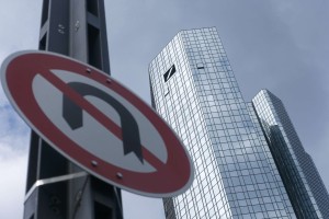 Policijska preiskava na sedežu Deutsche Bank v Frankfurtu