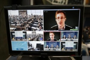 Velika Britanija naj bi zaradi Snowdnovih razkritij umikala svoje vohune