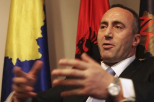 Haradinaj po zaslišanju na prostosti, a ostati mora v Sloveniji