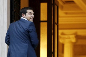 Pred odločilnim sestankom o Grčiji Cipras presenetil z napovedjo referenduma